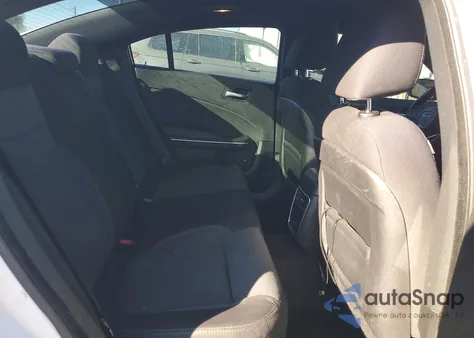 2015 Dodge Charger Se z USA, uszkodzony, nr VIN 2C3CDXBG9FH721849